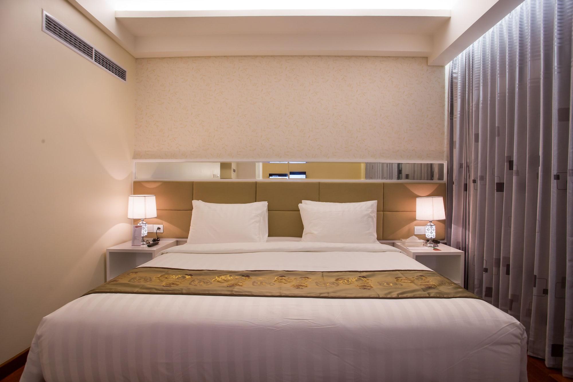 Golden Palace Hotel Lombok Mataram Dış mekan fotoğraf