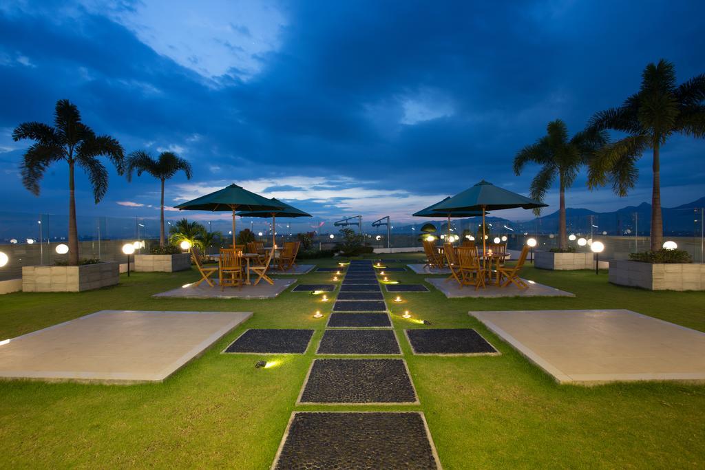Golden Palace Hotel Lombok Mataram Dış mekan fotoğraf