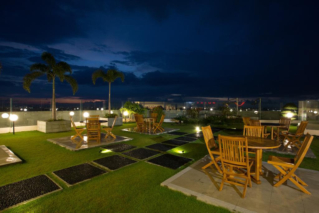 Golden Palace Hotel Lombok Mataram Dış mekan fotoğraf