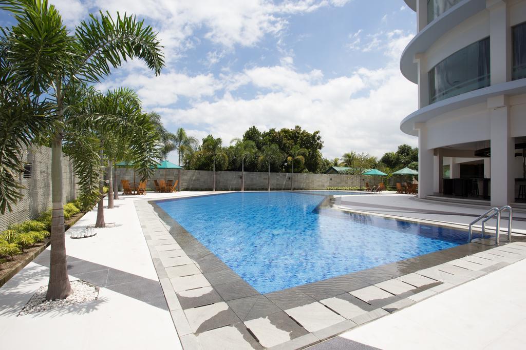 Golden Palace Hotel Lombok Mataram Dış mekan fotoğraf