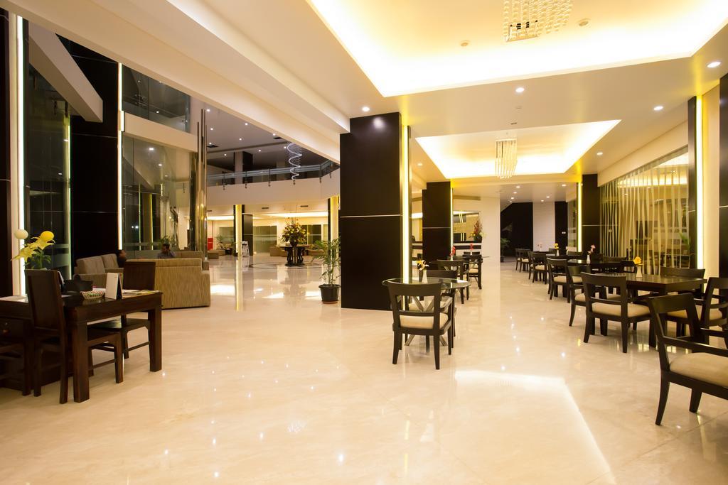 Golden Palace Hotel Lombok Mataram Dış mekan fotoğraf