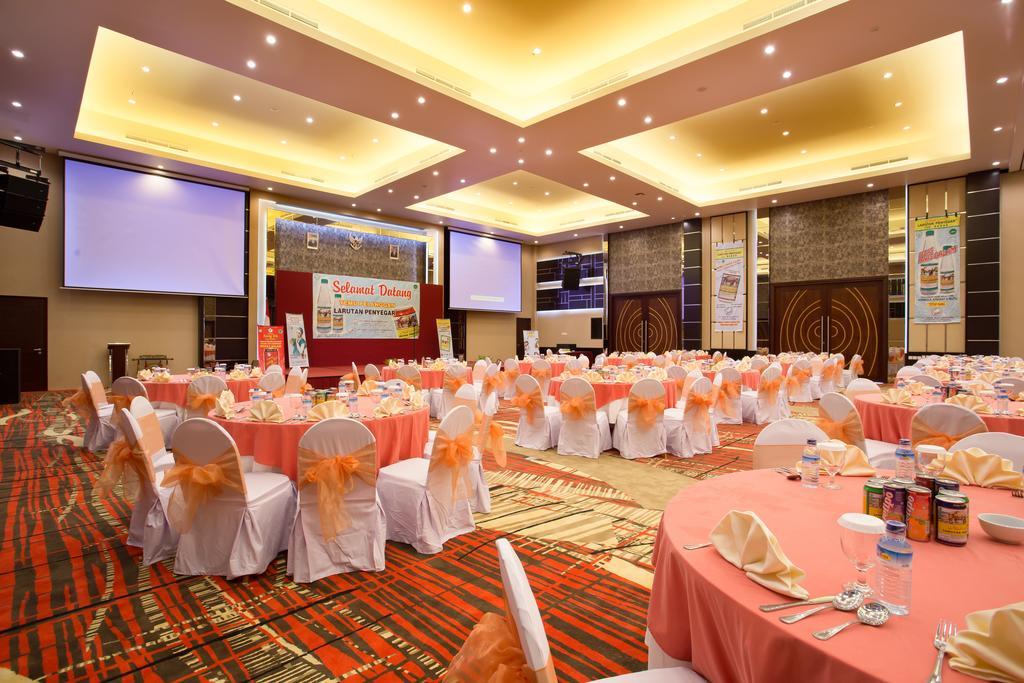 Golden Palace Hotel Lombok Mataram Dış mekan fotoğraf